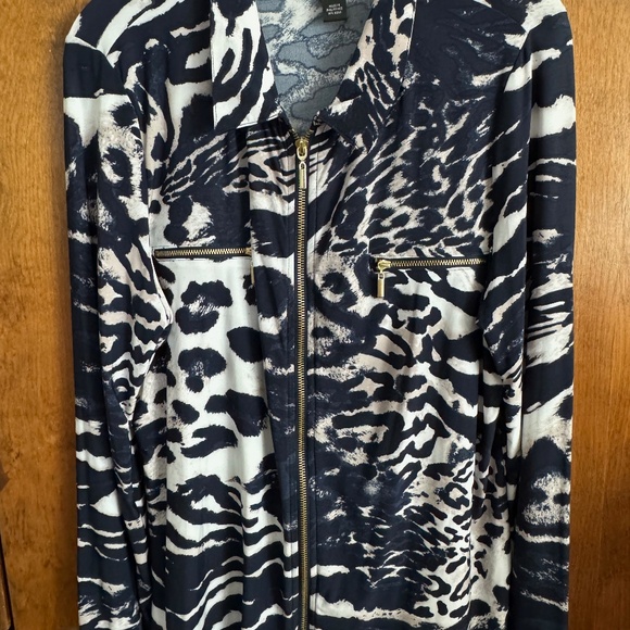 Nice print stretchy blouse with zipper - Picture 2 of 4